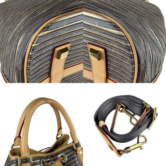 LOUIS VUITTON Authentic Brown Monogram Shoulder Bag - Picture 4 of 5